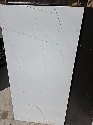 Керамогранит крупного формата с рисунком под мрамор (две расцветки)