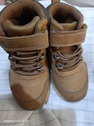 Удобные детские ботинки из коричневой кожи, идеально подходящие для