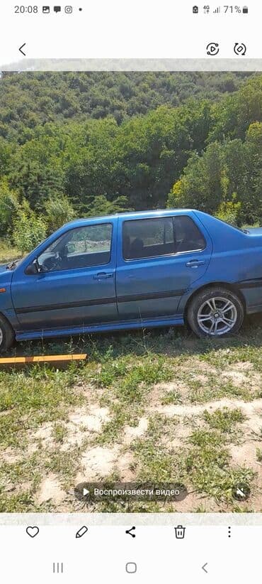 лобовое стекло на гольф 2: Volkswagen Vento: 1992 г., 2 л, Механика, Бензин, Хэтчбэк — 2