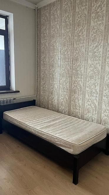 Односпальная кровать с матрасом + пара прикроватных тумб Комплект для