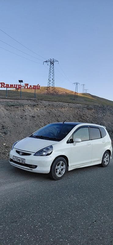 аренда авто спарк: Honda Fit: 2002 г., 1.3 л, Вариатор, Бензин, Хэтчбэк — 1