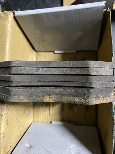 перфорированные тормозные диски: Комплект тормозных колодок Mercedes-Benz 2003 г., Б/у, Аналог — 5