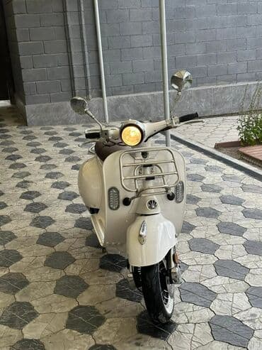 купить трехколесный электроскутер бу: Тип скутера 125 куб. см, Бензин — 1