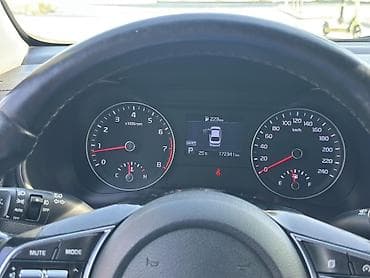 автомаи: Kia K3: 2018 г., 1.6 л, Автомат, Бензин, Седан — 7
