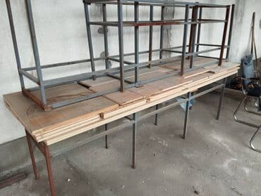 стул дордой: Кафе үчүн үстөл жана отургуч, Колдонулган — 2