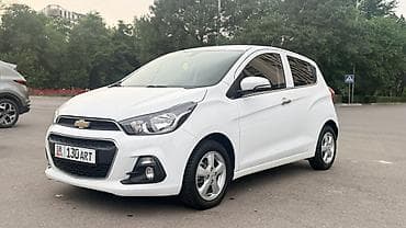 Chevrolet Spark: 2018 г., 1 л, Вариатор, Бензин, Хэтчбэк