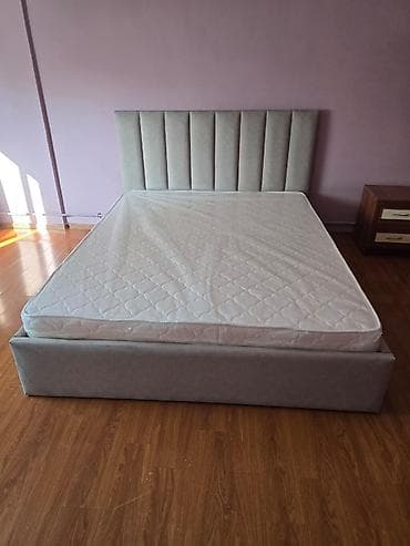 деревянный диван: Двуспальная кровать, Новый, С мягким изголовьем, длина - 200 см — 4