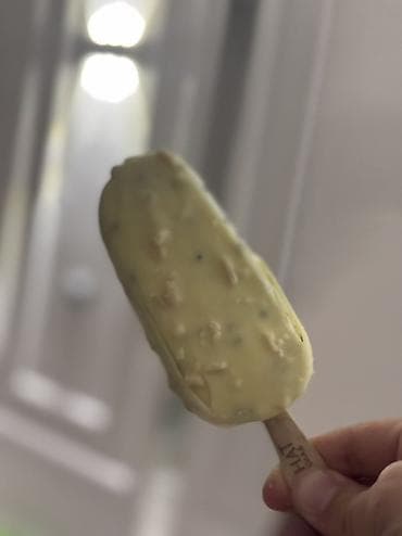 Промышленная химия: Эскимо на палочке HAT – сливочное мороженое в хрустящей глазури. - — 5