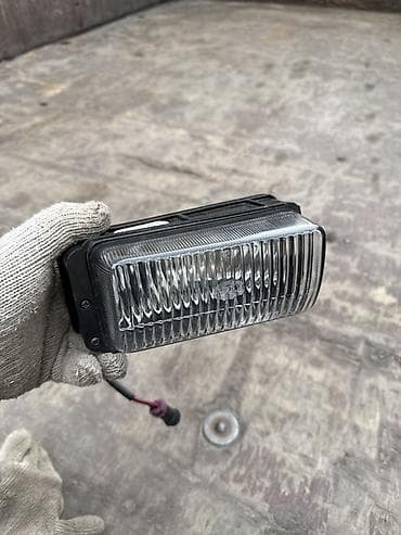 Ауди 100 С3 противотуманка Audi 100 C3 Противотуманная фара Hella