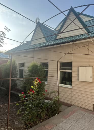 дом в пригородное: Дом, 250 м², 6 комнат, Собственник, Косметический ремонт — 2