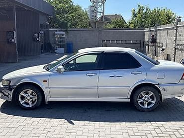 Унаа: Honda Accord: 2000 г., 2 л, Автомат, Газ, Седан — 3