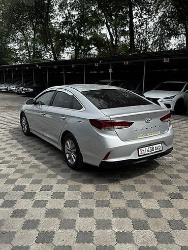 Hyundai Sonata: 2018 г., 2 л, Автомат, Бензин, Седан — 3