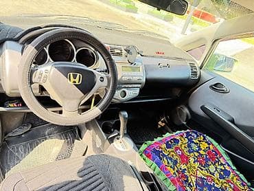 хонда жаз гитара: Honda Jazz: 2007 г., 1.4 л, Автомат, Бензин, Хэтчбэк — 5
