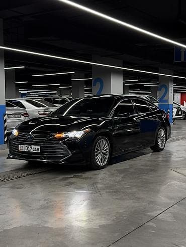 Toyota Avalon: 2019 г., 2.5 л, Вариатор, Гибрид, Седан