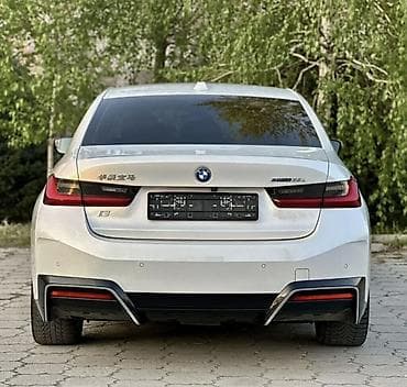 мото 300: BMW 3 series: 2023 г., 3.5 л, Автомат, Электромобиль, Седан — 2