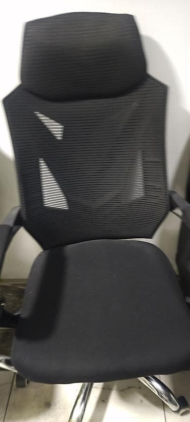 Офисные кресла: Офисное кресло, Б/у, С колесиками, цвет - Черный, Самовывоз — 4