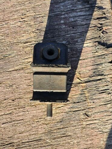 двигател на спринтер: Подушка мотора Mercedes-Benz 1998 г., Б/у, Оригинал, Германия — 15