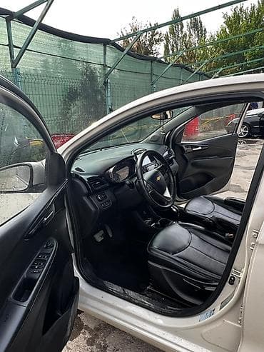 Унаа: Chevrolet Spark: 2018 г., Автомат, Хетчбек — 4
