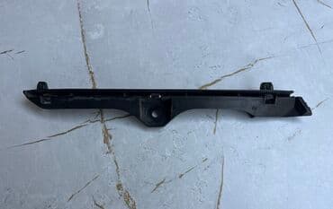 подкрыльник на ист: Крепление крыла Заднее правое Toyota, 2010 г., Б/у, Оригинал — 1