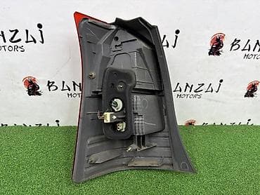 2005: Задний правый стоп-сигнал Toyota 2005 г., Б/у, Оригинал, Япония — 2