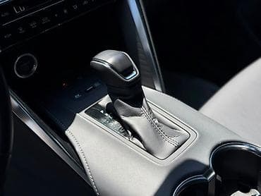 byd e9 2021: Toyota Venza: 2023 г., 2.5 л, Автомат, Гибрид, Кроссовер — 10