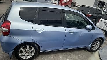 на фит 2: Honda Fit: 2003 г., 1.3 л, Вариатор, Бензин, Хэтчбэк — 3