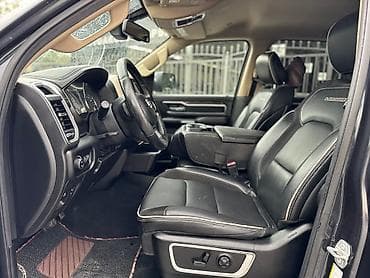Dodge Ram: 2018 г., Автомат, Бензин, Внедорожник — 3