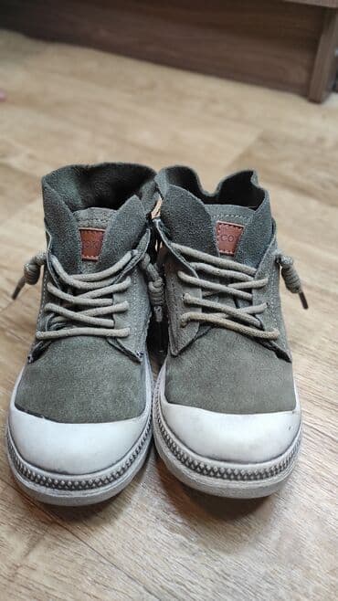 демисезонная детская обувь 22 размера: Б/у Деми детская обувь, внутри флисовый теплые подклад по 700 сом — 2