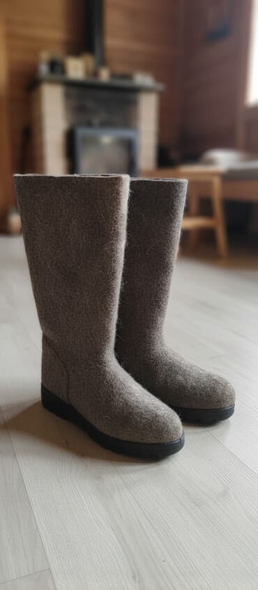 немецкая обувь бишкек фото: Валенки мужские с калошами (подошва-полукалоша) и резиновые сапоги — 1