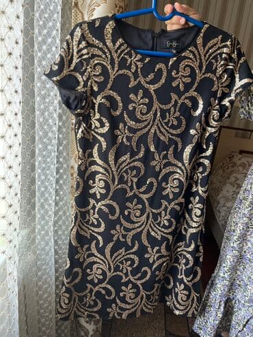 вечерне коктейльное платье: Вечернее платье, Коктейльное, Средняя модель, С рукавами, Пайетки, S — 2