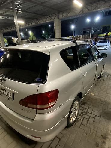 Toyota Ipsum: 2003 г., 2.4 л, Автомат, Бензин, Вэн/Минивэн — 6