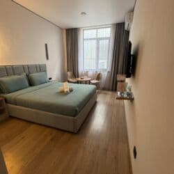 иссык ата отдых: Стильный номер-студия с собственной ванной комнатой - Просторная — 2