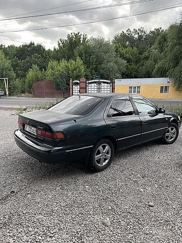 corolla 2016: Toyota Camry: 2000 г., 2.2 л, Автомат, Бензин, Седан — 3