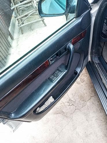 Audi: Audi 100: 1991 г., 2.3 л, Механика, Бензин, Седан — 5