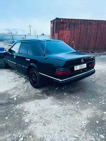 мерс 118: Mercedes-Benz W124: 1988 г., Седан — 7