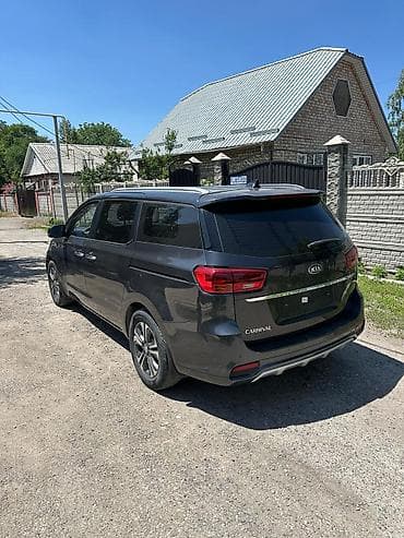 dodge caravan: Kia Carnival: 2019 г., 2.2 л, Автомат, Дизель, Минивэн — 4