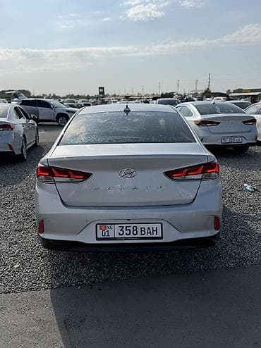 Продажа авто: Hyundai Sonata: 2021 г., 2 л, Автомат, Газ, Седан — 5