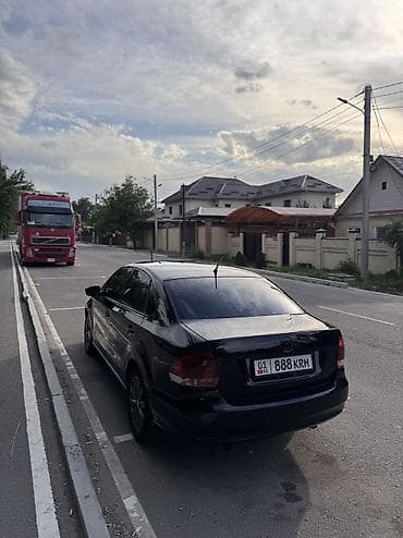 фоль: Volkswagen Polo: 2016 г., 1.6 л, Механика, Бензин, Седан — 4