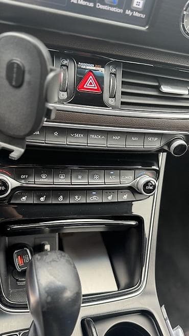 genesis 80: Hyundai Grandeur: 2018 г., 3 л, Автомат, Газ, Седан — 8