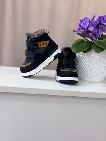 брендовый обувь: Детские зимние ботинки - Модели: черные полусапожки на молнии спереди — 8