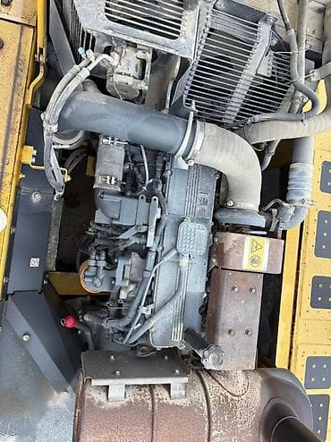 гусеничный экскаватор: Экскаватор, Komatsu, Гусеничный — 6