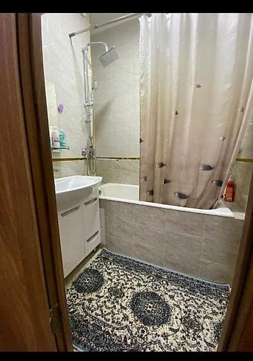 1: 2 комнаты, 53 м², Киргизия 1 105 серия, 2 этаж, Дизайнерский ремонт — 2