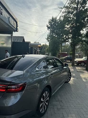 Renault SM6: 2023 г., 2 л, Автомат, Газ, Седан — 2