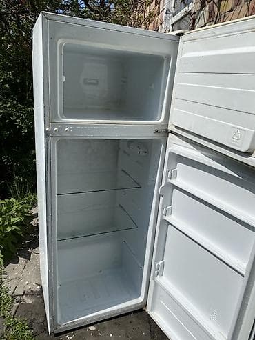 холодильник blesk: Холодильник Blesk, Двухкамерный — 4