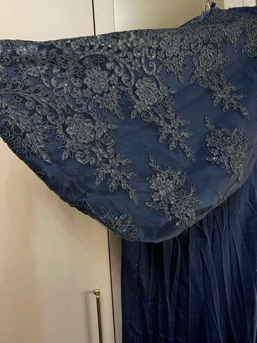 коктейльное платье синего цвета: Бальное платье, Длинная модель, цвет - Голубой, L, В наличии — 4