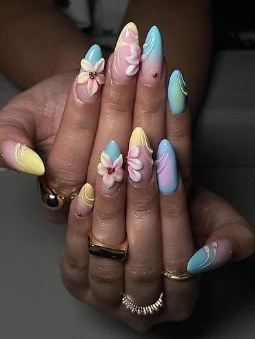 кра: Маникюр + укрепление — акция • Цена: 700 сом • Дизайн в подарок • — 2