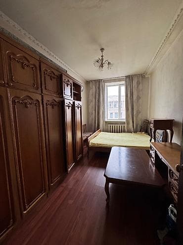 81: 4 комнаты, 81 м², Сталинка, Старый ремонт — 2