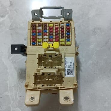 блок предохранителей: Блок предохранителей Kia Оригинал — 2