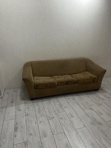 Прямой диван, Б/у — 3