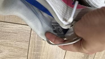 Футзалки б/у, набор из 5 пар. Состав комплекта: - Nike (мятные) — — 6